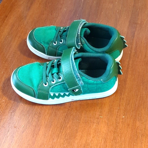 Green Alligator Sneakers Little Boys Size 13 Adjustable Straps - Picture 3 of 10